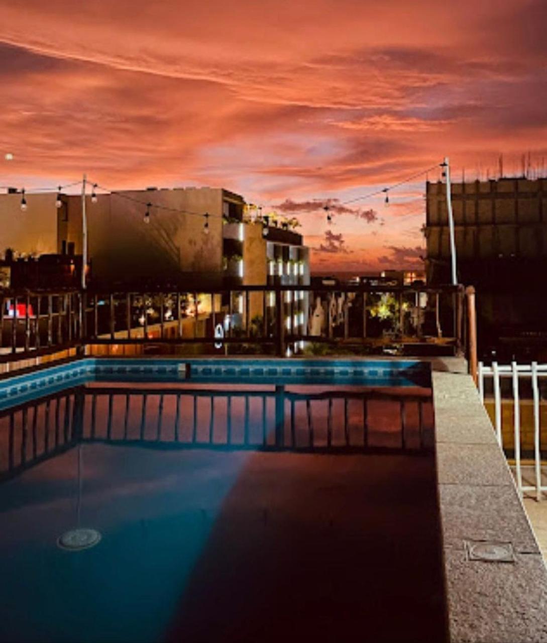 Chingon Anarchy Hotel & Roof Playa del Carmen Esterno foto
