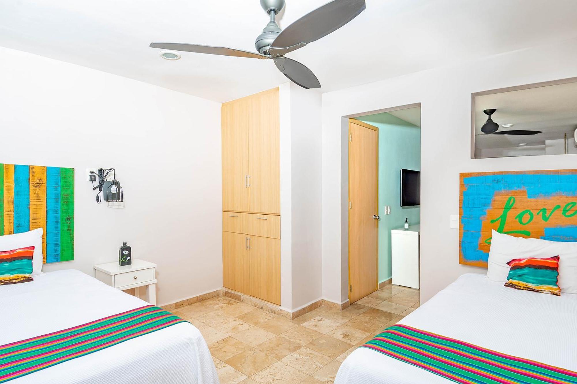Chingon Anarchy Hotel & Roof Playa del Carmen Esterno foto